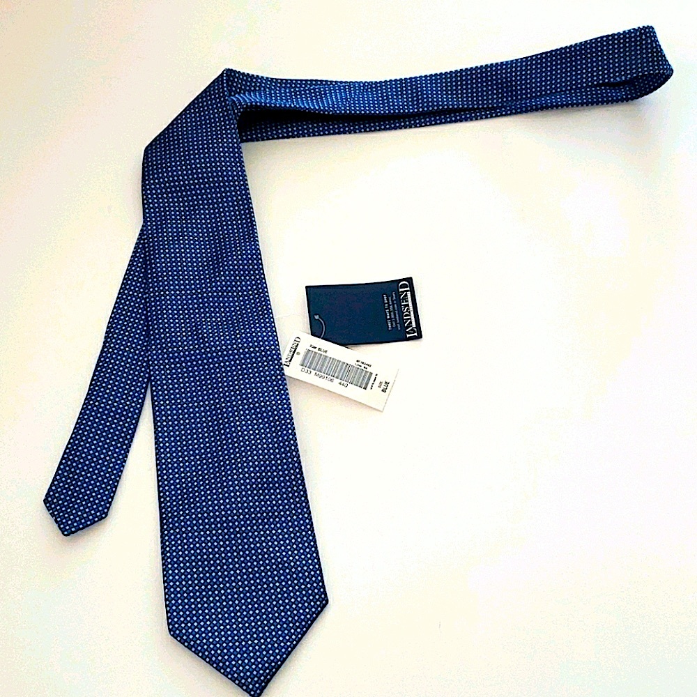 Lands End blue necktie
